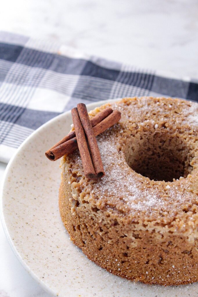 Bolo de maçã e canela | fofinho com aveia