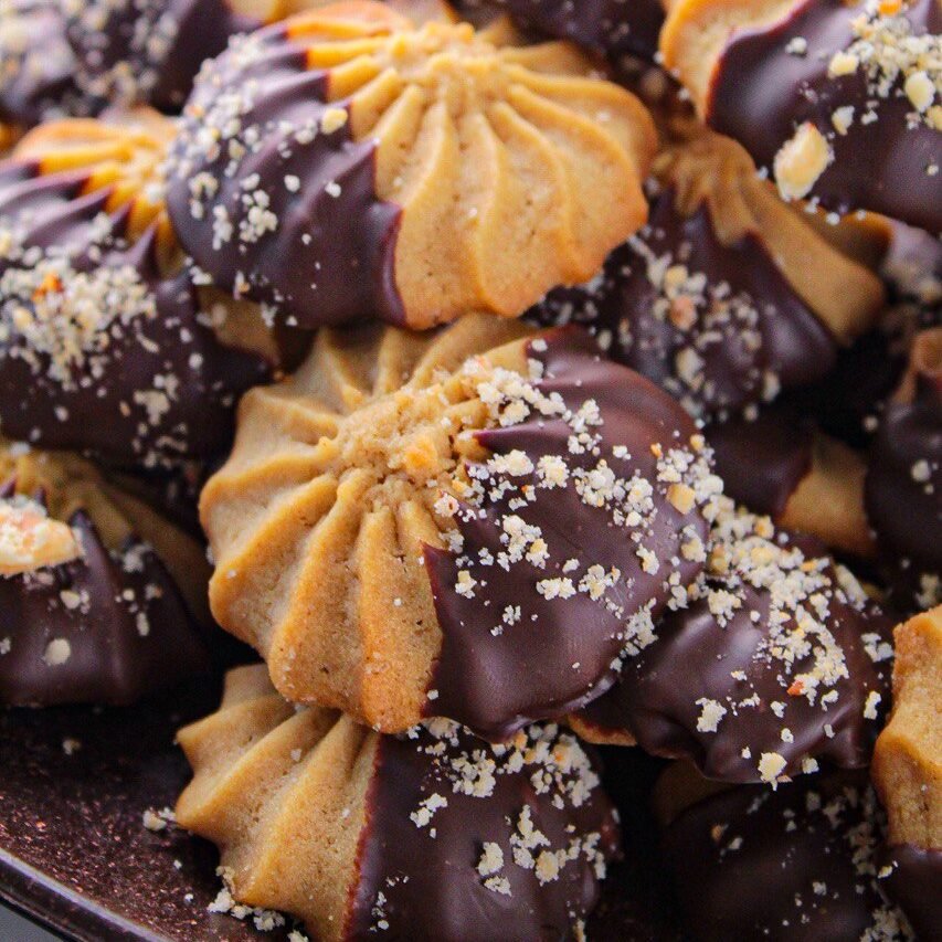 RECEITA DE BISCOITOS DE CAFÉ CROCANTES E SABOROSOS – LINDOS PARA PRESENTEAR