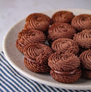 Receita de Biscoito de Chocolate no bico de confeitar