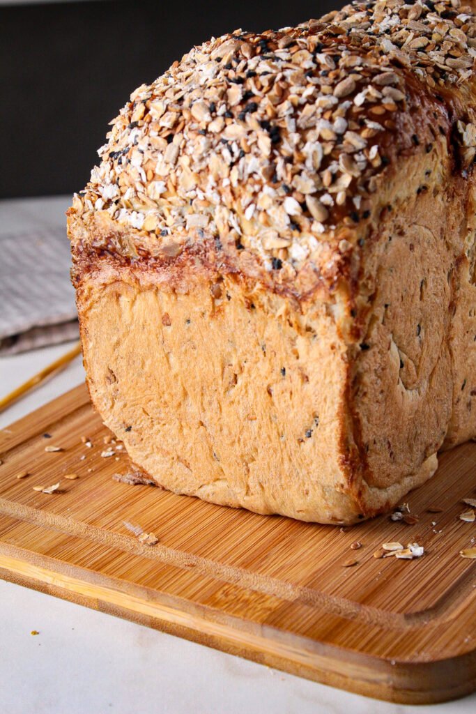 RECEITA DE PÃO CASEIRO DE GRÃOS E SEMENTES