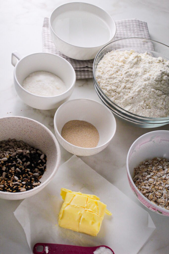 RECEITA DE PÃO CASEIRO DE GRÃOS E SEMENTES