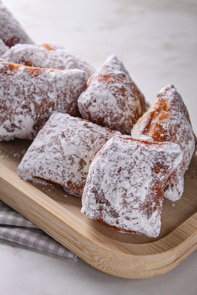 RECEITA DE TOSTADAS DA TIANA DO FILME “A PRINCESA E O SAPO” (BEIGNETS)