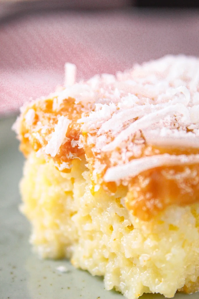 receita de bolo gelado de coco e doce de leite