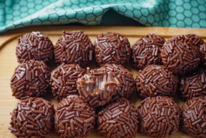 BRIGADEIRO QUE DURA 7 DIAS PERFEITO |IDEAL PARA VENDER PARA FESTAS!