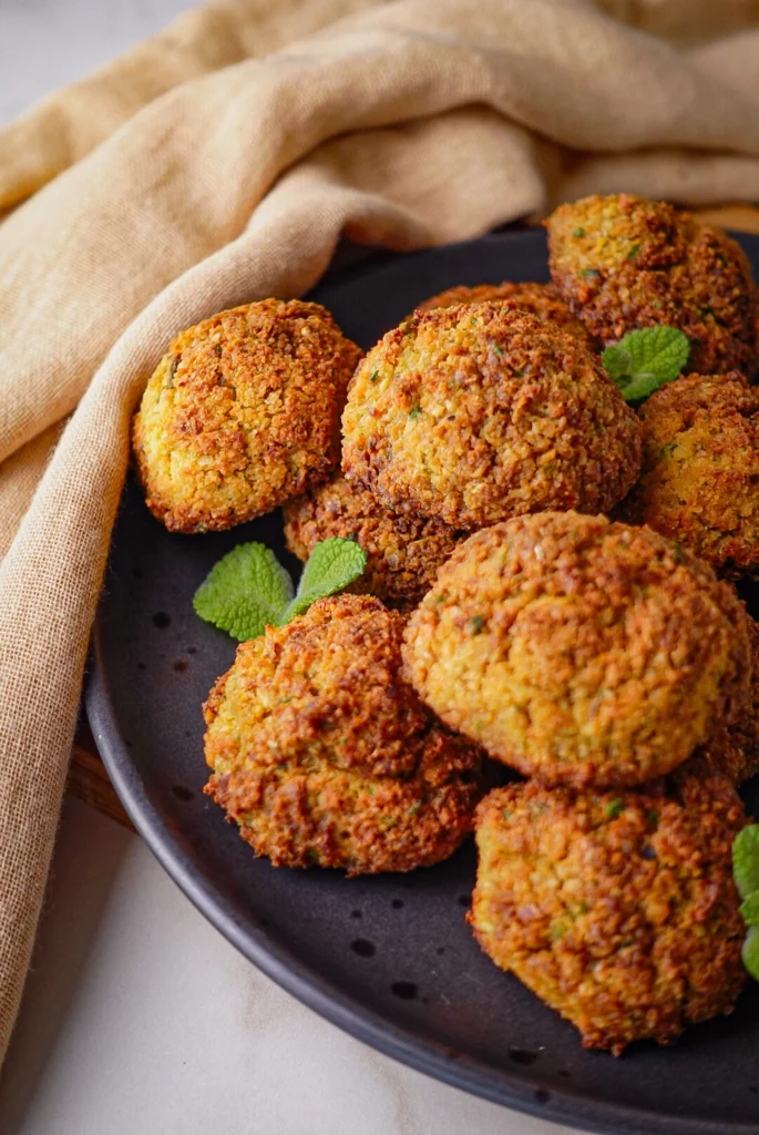 FALAFEL CROCANTE EM CASA! RECEITA SIMPLES E RÁPIDA