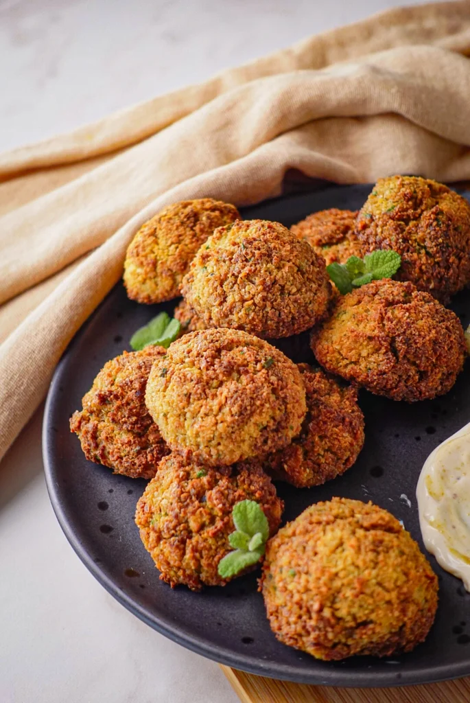 FALAFEL CROCANTE EM CASA! RECEITA SIMPLES E RÁPIDA
