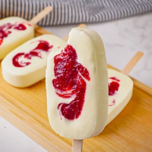 MAIS CREMOSO QUE SORVETE! O SEGREDO DO PICOLÉ CHEESECAKE SEM GELO