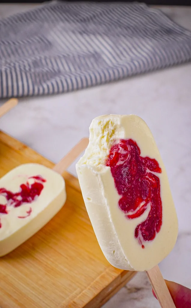 MAIS CREMOSO QUE SORVETE! O SEGREDO DO PICOLÉ CHEESECAKE SEM GELO