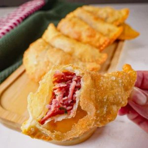 Receita de massa de pastel caseira