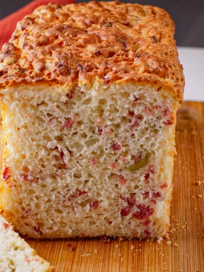 Receita de pão sem glúten com calabresa
